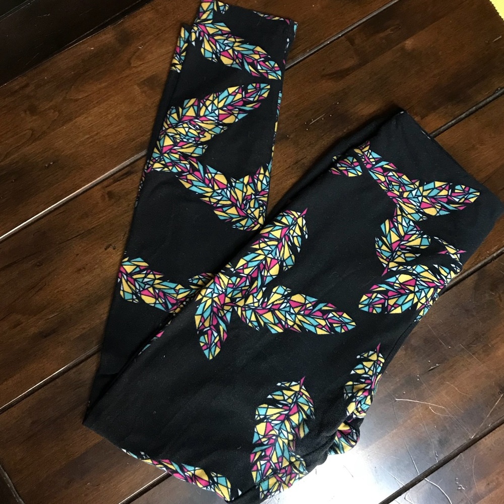 LuLaRoe WNS OS Geo Feather Black/Pink/Blue/Yellow